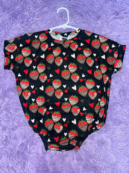 Short sleeve Tshirt romper Chocolate covered strawberries 🍓